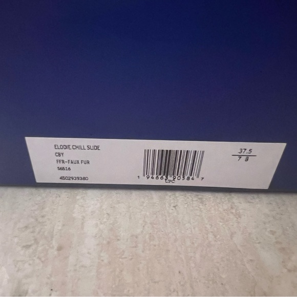 Stuart Weitzman Elodie Chill Faux Fur Slide Sandal Cranberry Size 7 - Picture 2 of 9